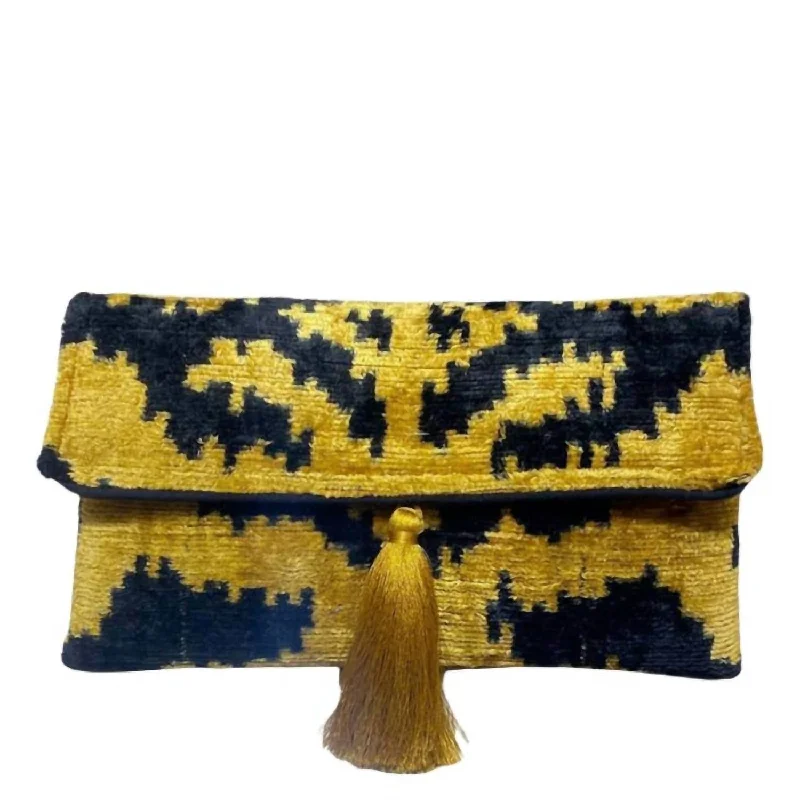 Women's Silk Velvet Ikat Clutch In Black/gold